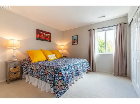 152 NE Autumnwood Terrace Hillsboro OR 97124