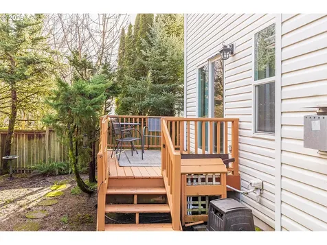 152 NE Autumnwood Terrace Hillsboro OR 97124