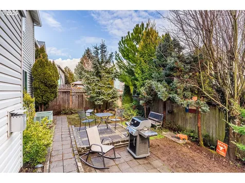 152 NE Autumnwood Terrace Hillsboro OR 97124