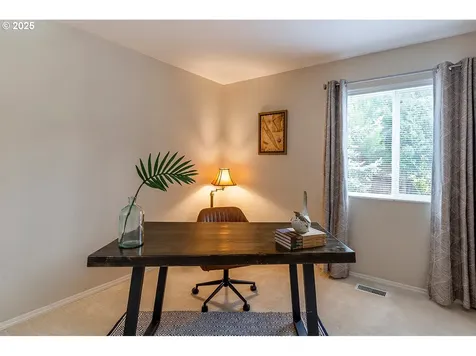 152 NE Autumnwood Terrace Hillsboro OR 97124