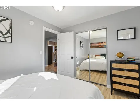 925 NE Cedar Street Roseburg OR 97470