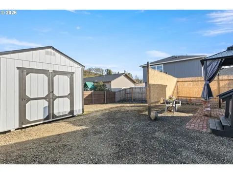 925 NE Cedar Street Roseburg OR 97470
