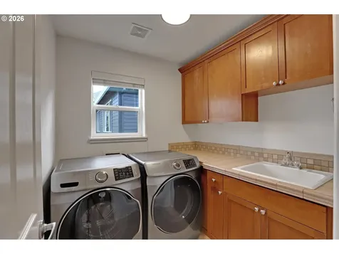 3527 NW Lansbrook Terrace Portland OR 97229