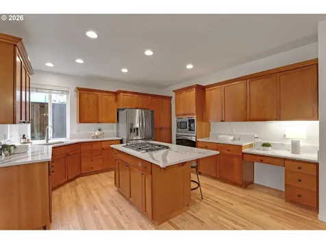 3527 NW Lansbrook Terrace Portland OR 97229