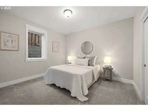 12114 NW Hiller Lane Portland OR 97229
