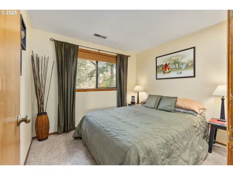 5231 Woodscape Drive SE Salem OR 97306