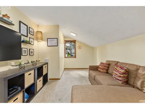 5231 Woodscape Drive SE Salem OR 97306
