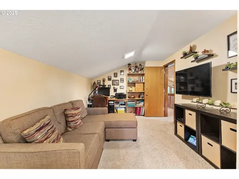 5231 Woodscape Drive SE Salem OR 97306