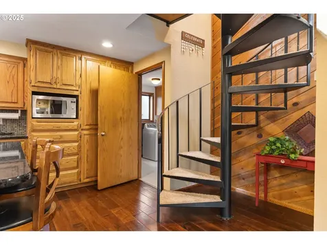 5231 Woodscape Drive SE Salem OR 97306