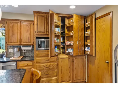 5231 Woodscape Drive SE Salem OR 97306