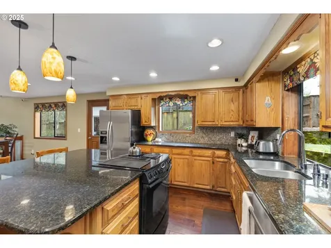 5231 Woodscape Drive SE Salem OR 97306