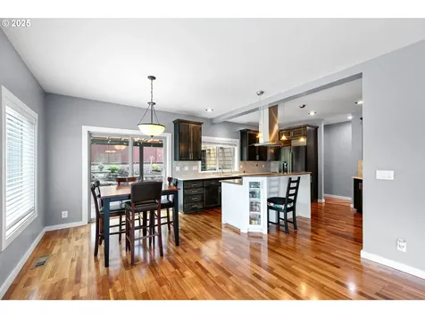 1155 Holly Avenue Cottage Grove OR 97424