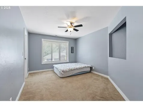 1155 Holly Avenue Cottage Grove OR 97424