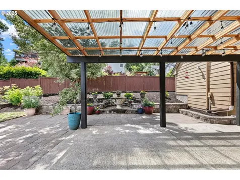 1155 Holly Avenue Cottage Grove OR 97424