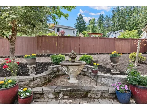 1155 Holly Avenue Cottage Grove OR 97424