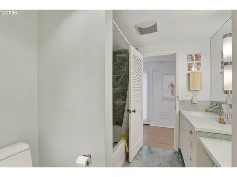 100 SE Harney Street Portland OR 97202