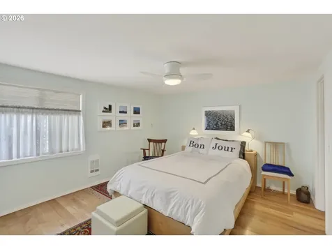 100 SE Harney Street Portland OR 97202