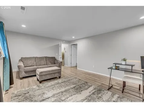 3893 SW 4th Street Gresham OR 97030
