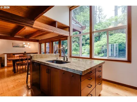 3210 Inspiration Point Drive Eugene OR 97405