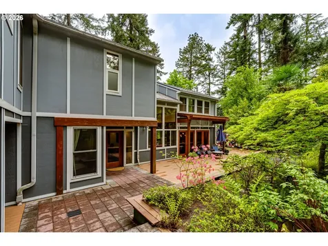 3210 Inspiration Point Drive Eugene OR 97405