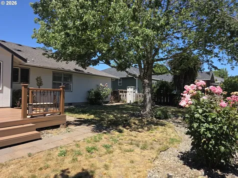 260 Village Drive Winchester OR 97495