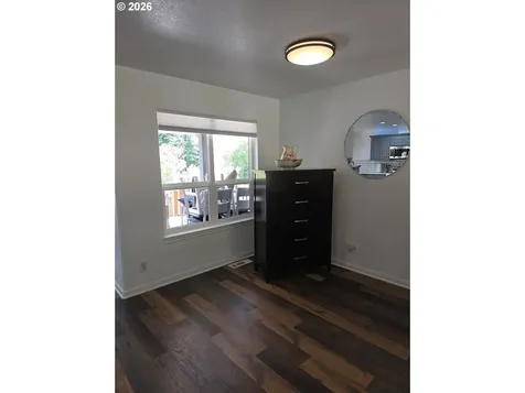 260 Village Drive Winchester OR 97495