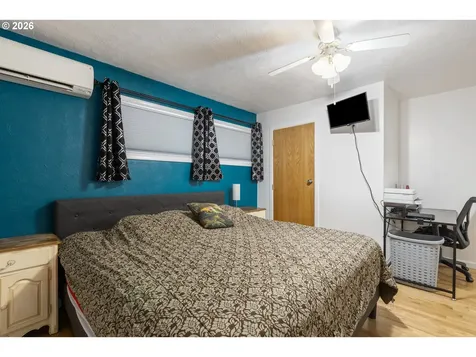 223 W Hazel Street Roseburg OR 97471