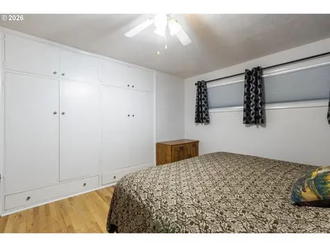 223 W Hazel Street Roseburg OR 97471