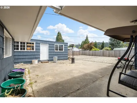 223 W Hazel Street Roseburg OR 97471