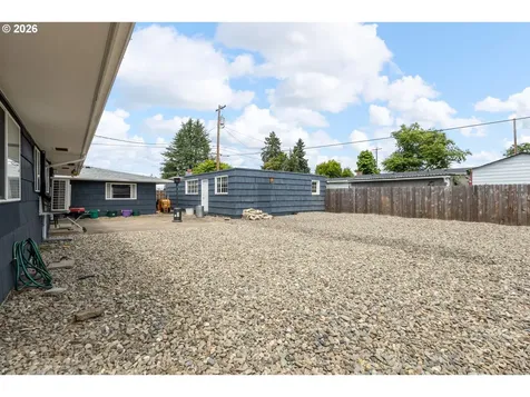 223 W Hazel Street Roseburg OR 97471