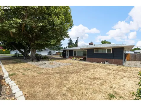 223 W Hazel Street Roseburg OR 97471