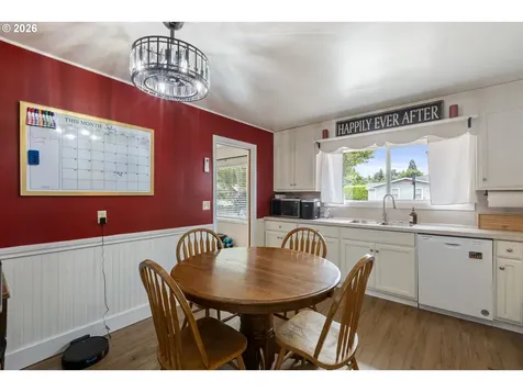 223 W Hazel Street Roseburg OR 97471