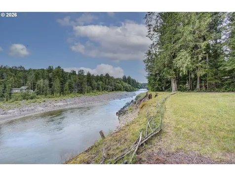 224 Riverview Drive Castle Rock WA 98611