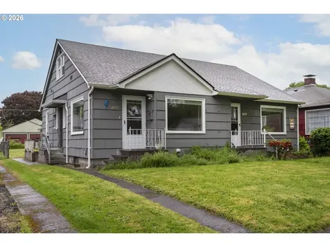 1420 9TH Avenue Longview WA 98632