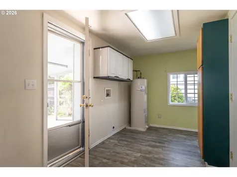3064 NE Porter Street Roseburg OR 97470