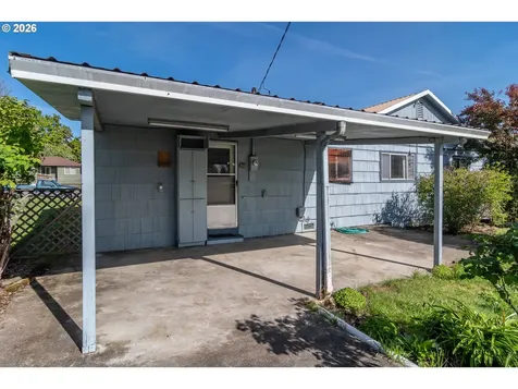 3064 NE Porter Street Roseburg OR 97470