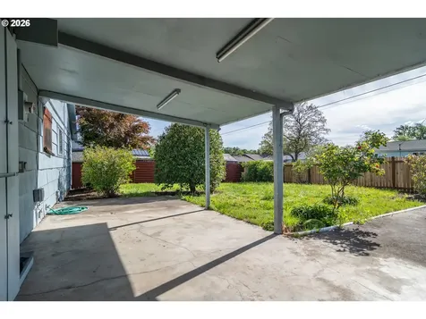 3064 NE Porter Street Roseburg OR 97470