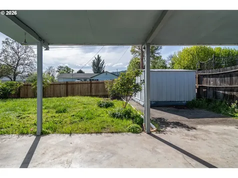 3064 NE Porter Street Roseburg OR 97470