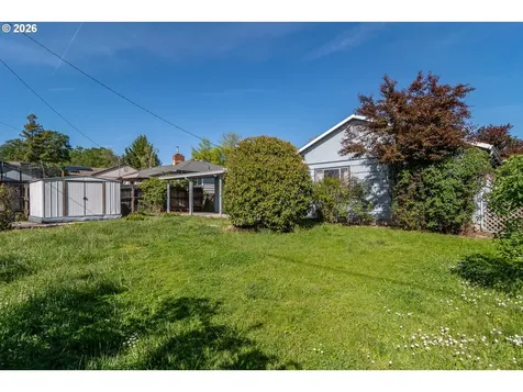 3064 NE Porter Street Roseburg OR 97470
