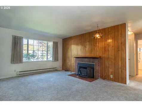 3064 NE Porter Street Roseburg OR 97470
