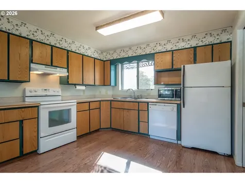 3064 NE Porter Street Roseburg OR 97470