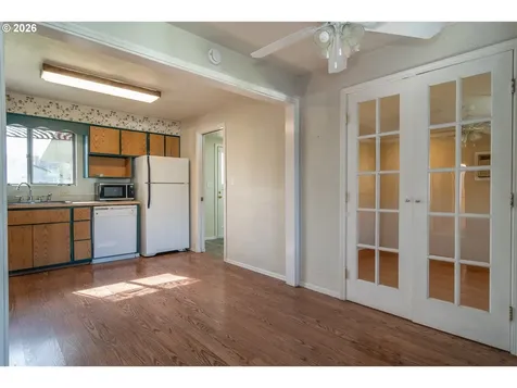 3064 NE Porter Street Roseburg OR 97470
