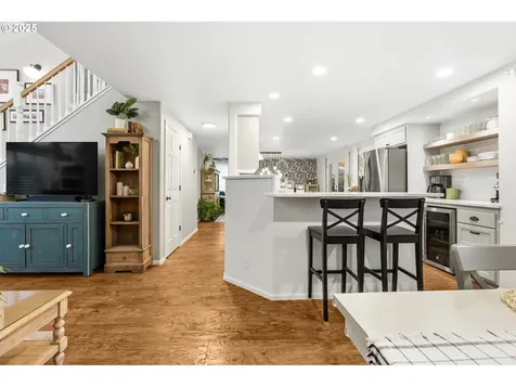 3241 Cindy Street Eugene OR 97404