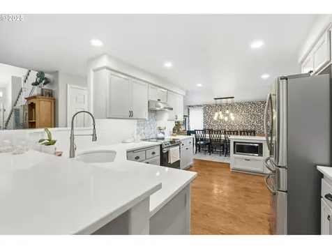 3241 Cindy Street Eugene OR 97404