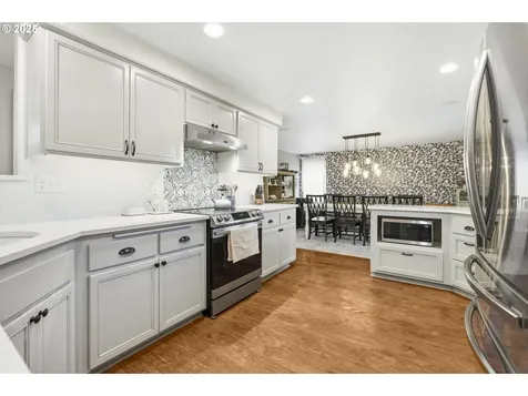 3241 Cindy Street Eugene OR 97404