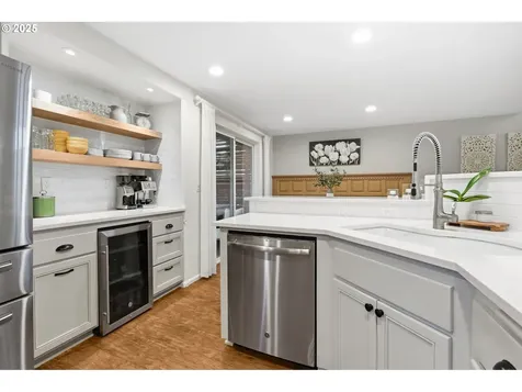 3241 Cindy Street Eugene OR 97404