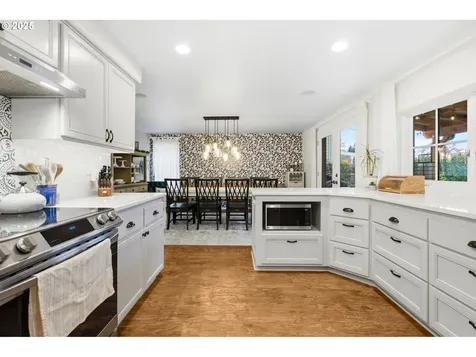 3241 Cindy Street Eugene OR 97404