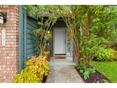 3241 Cindy Street Eugene OR 97404