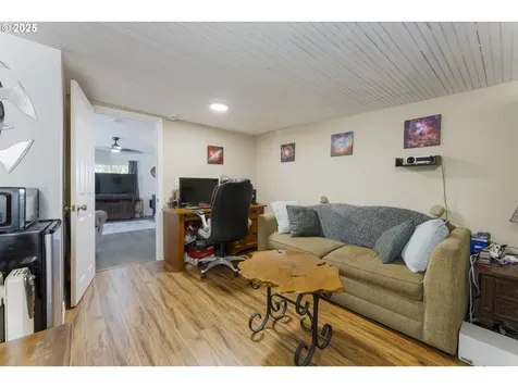 2745 34th Street Coos Bay OR 97420