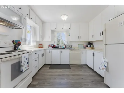 2745 34th Street Coos Bay OR 97420